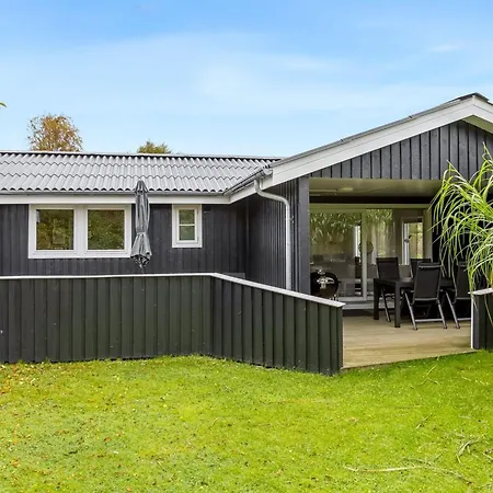 Lymke - 450m From The Sea By Interhome Semesterbostad *