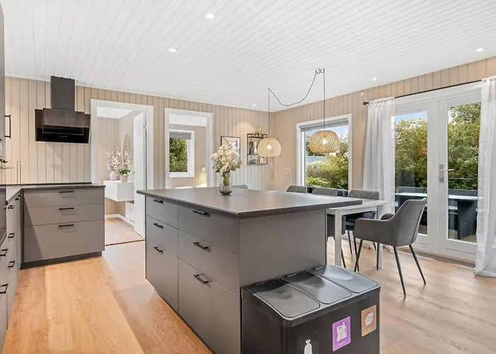 Semesterbostad Lymke - 450m From The Sea By Interhome